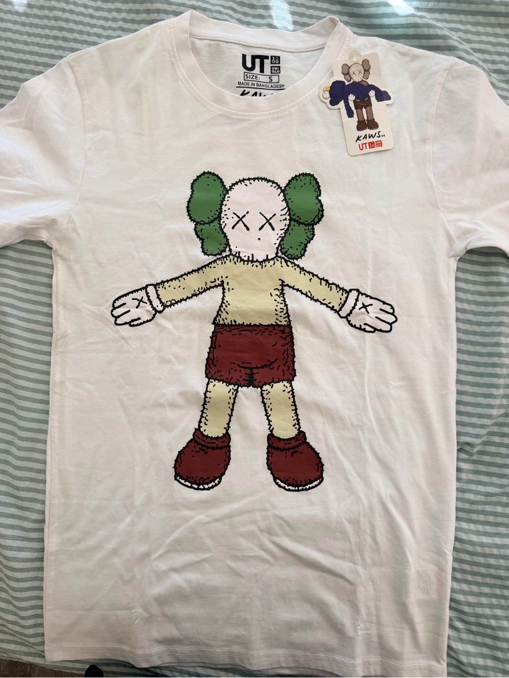 Uniqlo Kaws Graphic Tee